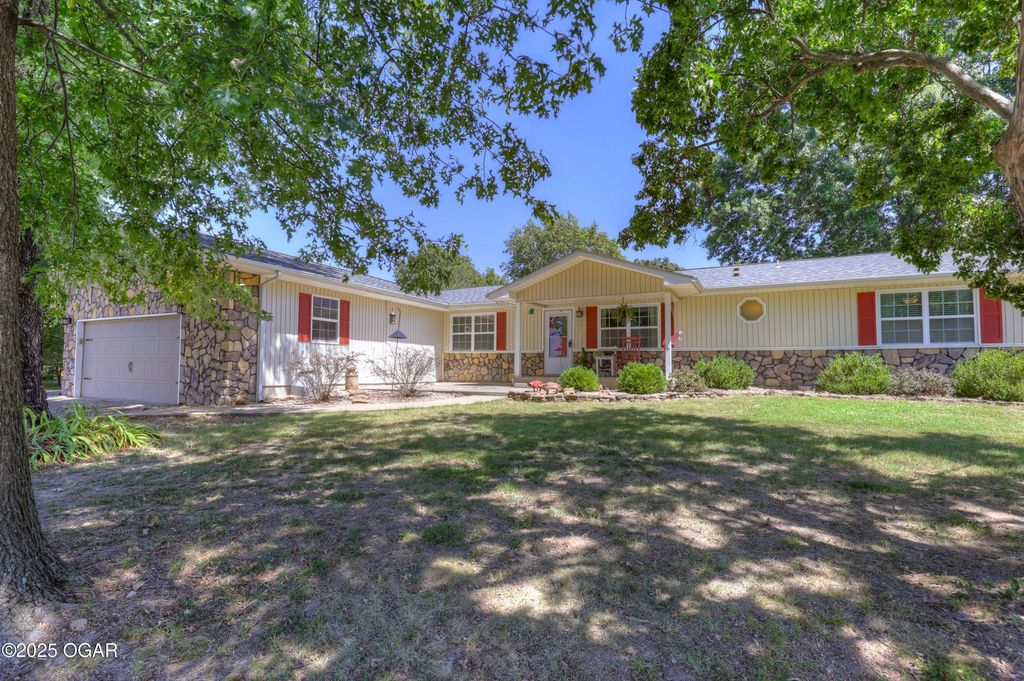 901 Summit Drive, Joplin, MO 64801