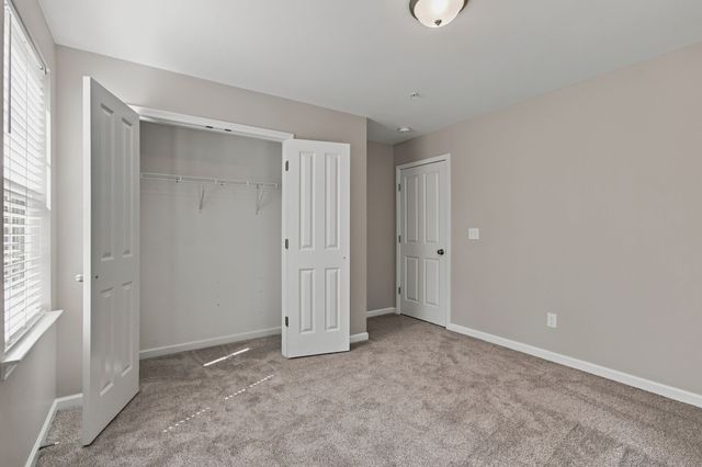 6015 DuPont Cv, Spring Hill, TN 37174