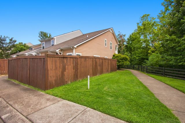 6015 DuPont Cv, Spring Hill, TN 37174