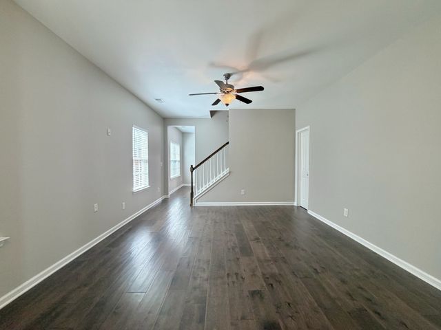 6015 DuPont Cv, Spring Hill, TN 37174