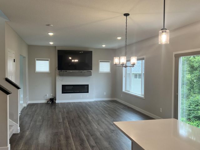 13891 10th Avenue S, Zimmerman, MN 55398