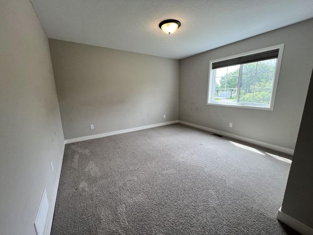 13891 10th Avenue S, Zimmerman, MN 55398
