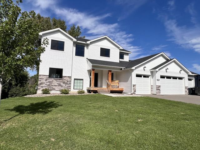 13891 10th Avenue S, Zimmerman, MN 55398