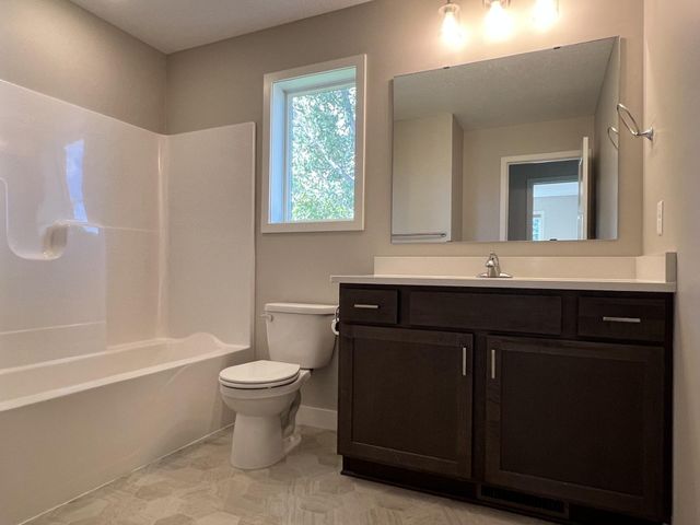 13891 10th Avenue S, Zimmerman, MN 55398