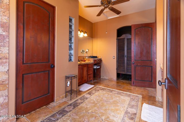 42 Calle Agua Tranquila Road, Tubac, AZ 85646