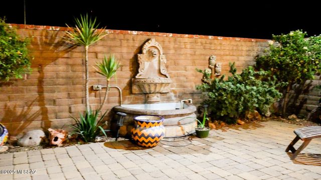 42 Calle Agua Tranquila Road, Tubac, AZ 85646