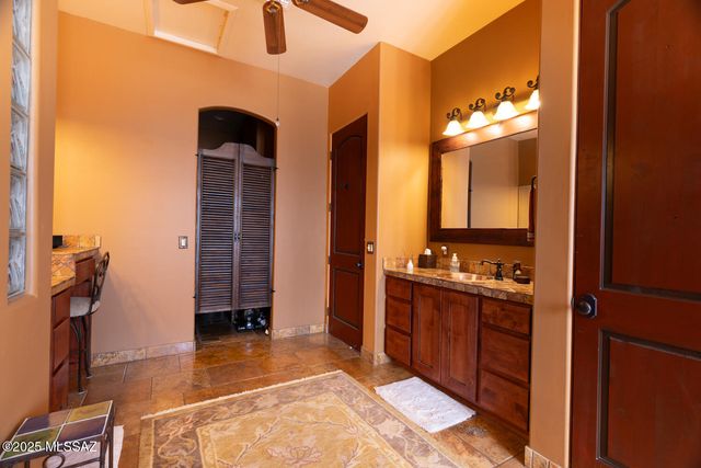 42 Calle Agua Tranquila Road, Tubac, AZ 85646