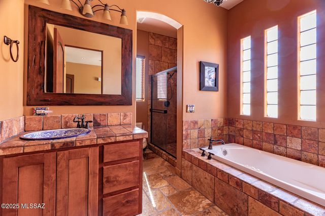 42 Calle Agua Tranquila Road, Tubac, AZ 85646