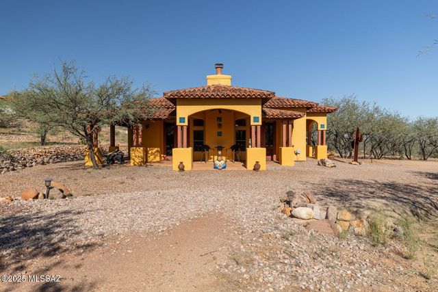 42 Calle Agua Tranquila Road, Tubac, AZ 85646