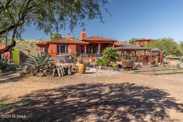42 Calle Agua Tranquila Road, Tubac, AZ 85646