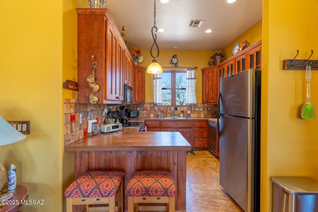 42 Calle Agua Tranquila Road, Tubac, AZ 85646