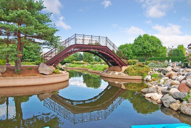 4351 Parklawn Avenue 205E, Edina, MN 55435