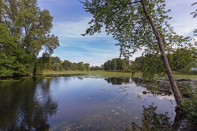 4351 Parklawn Avenue 205E, Edina, MN 55435