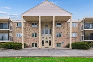 4351 Parklawn Avenue 205E, Edina, MN 55435