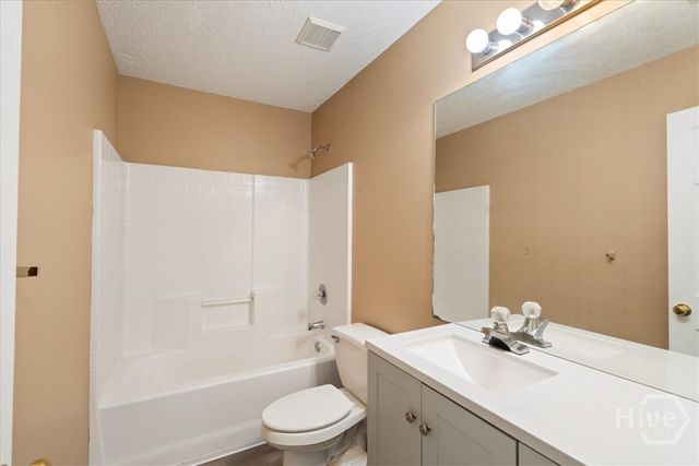 420 Laurel Hill Circle, Richmond Hill, GA 31324