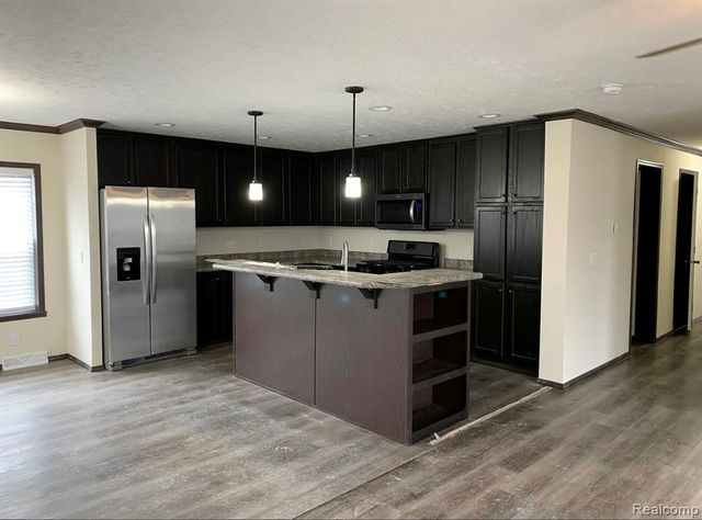 52543 Potomac Court, Chesterfield, MI 48051