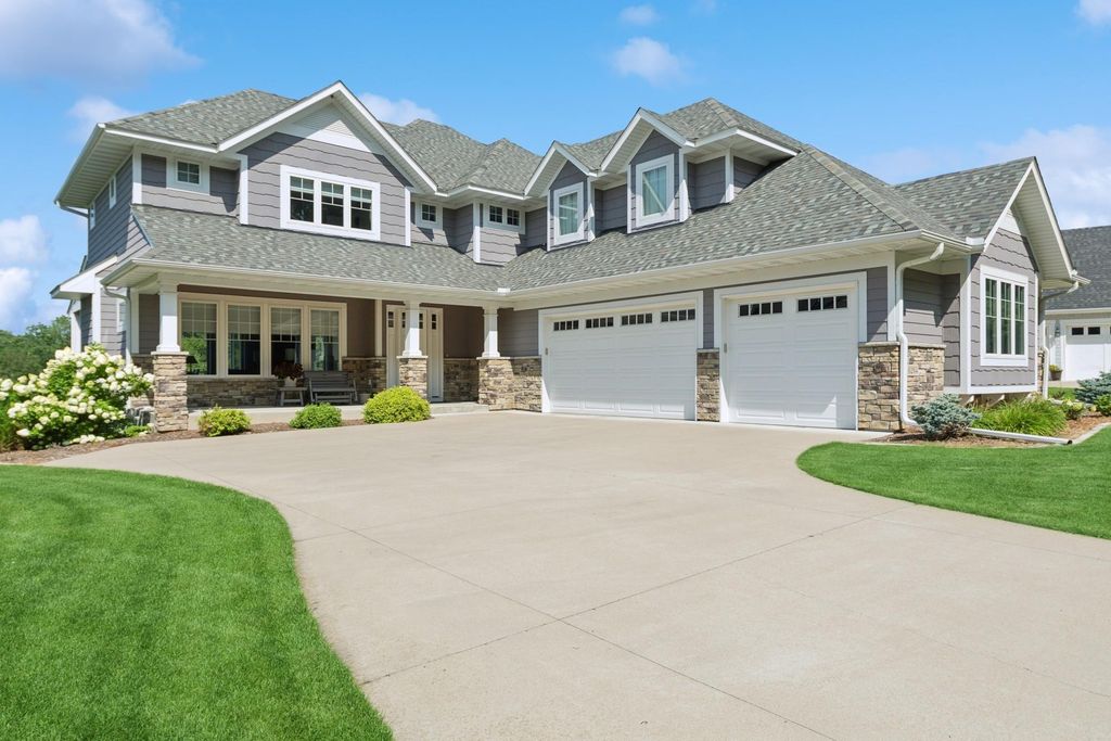 6264 Coteau Trail, Eden Prairie, MN 55344