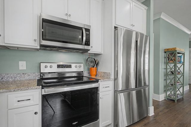 8673 Lawson Dr, Antioch, TN 37013