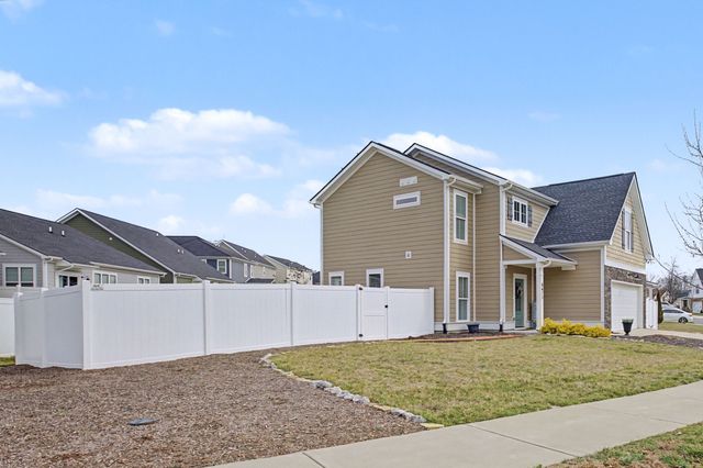 8673 Lawson Dr, Antioch, TN 37013