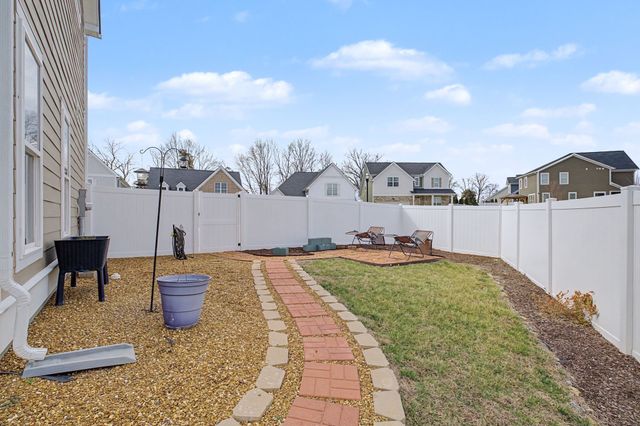 8673 Lawson Dr, Antioch, TN 37013