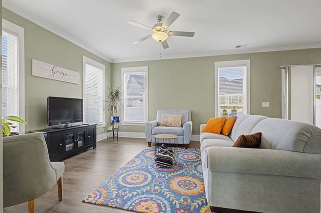 8673 Lawson Dr, Antioch, TN 37013