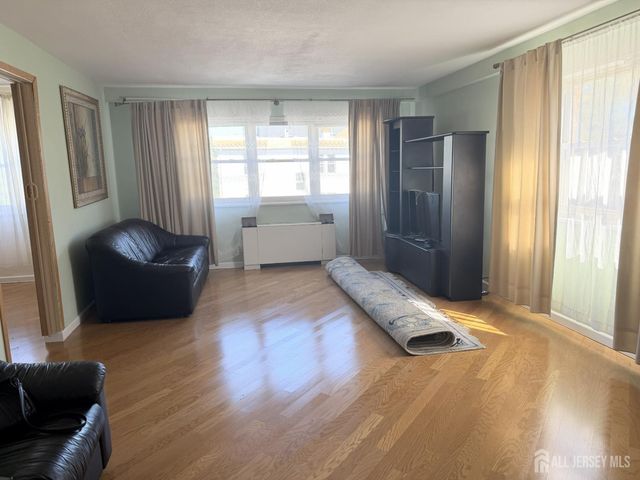 123 S Adelaide Avenue S 2D, Highland Park, NJ 08904