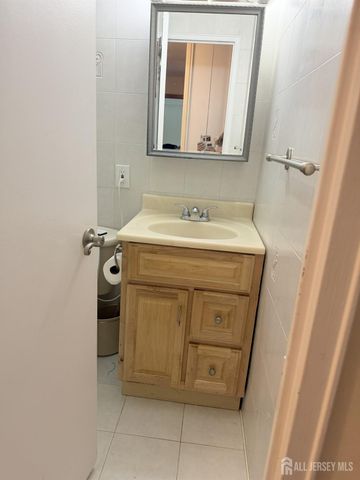 123 S Adelaide Avenue S 2D, Highland Park, NJ 08904