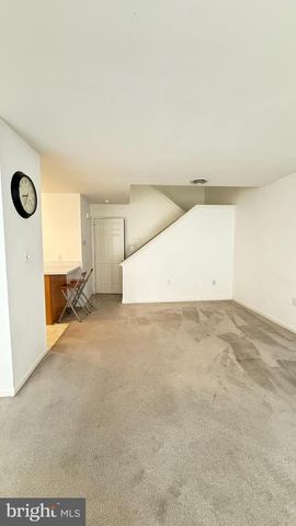 70 COURTYARD DR, Carlisle, PA 17013
