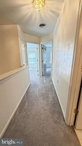 70 COURTYARD DR, Carlisle, PA 17013