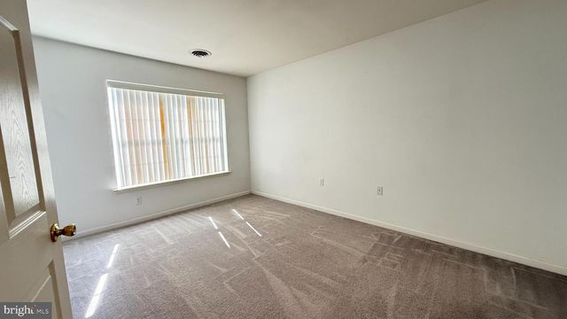 70 COURTYARD DR, Carlisle, PA 17013