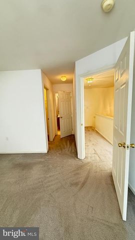 70 COURTYARD DR, Carlisle, PA 17013