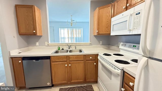70 COURTYARD DR, Carlisle, PA 17013