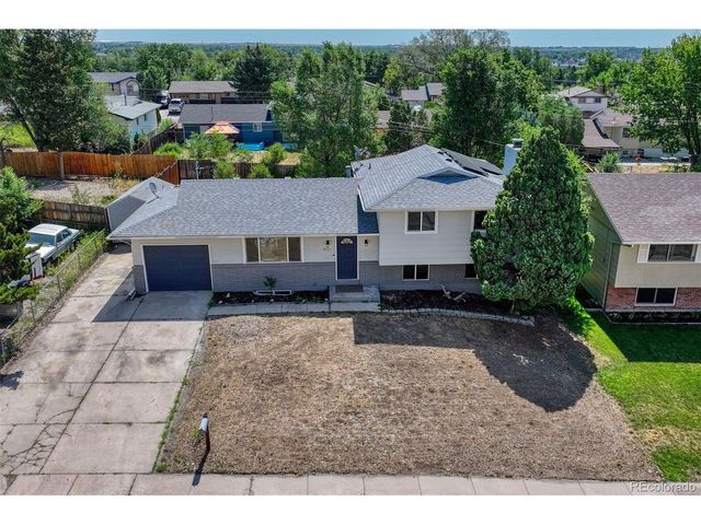 2011 Montezuma Dr, Colorado Springs, CO 80910