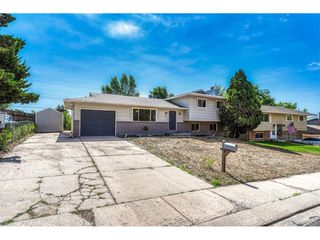 2011 Montezuma Dr, Colorado Springs, CO 80910