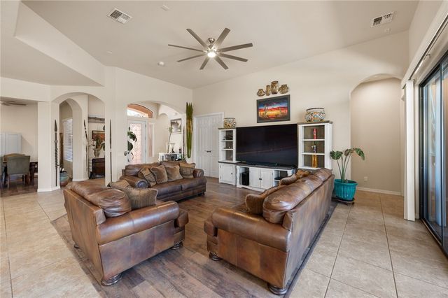 2746 Sidewheel Drive, Bullhead City, AZ 86429