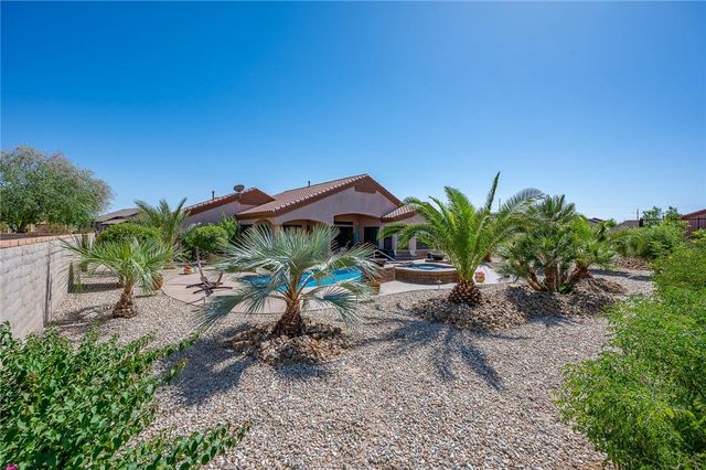 2746 Sidewheel Drive, Bullhead City, AZ 86429