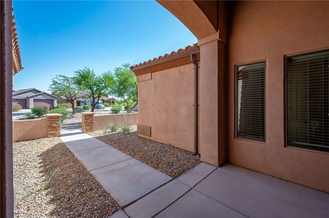 2746 Sidewheel Drive, Bullhead City, AZ 86429