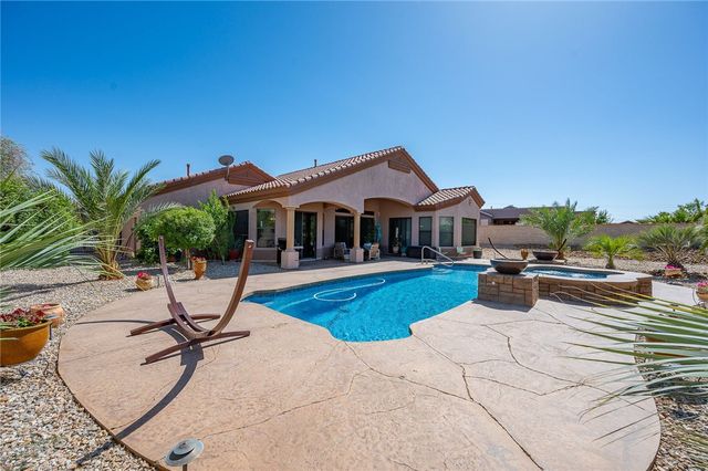 2746 Sidewheel Drive, Bullhead City, AZ 86429