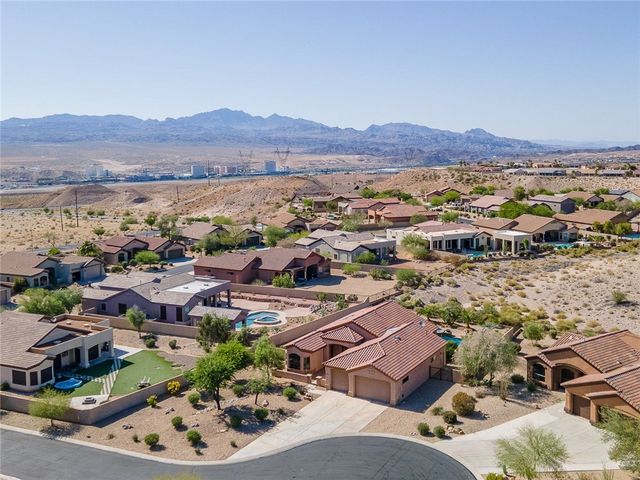 2746 Sidewheel Drive, Bullhead City, AZ 86429