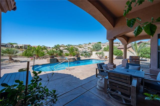 2746 Sidewheel Drive, Bullhead City, AZ 86429