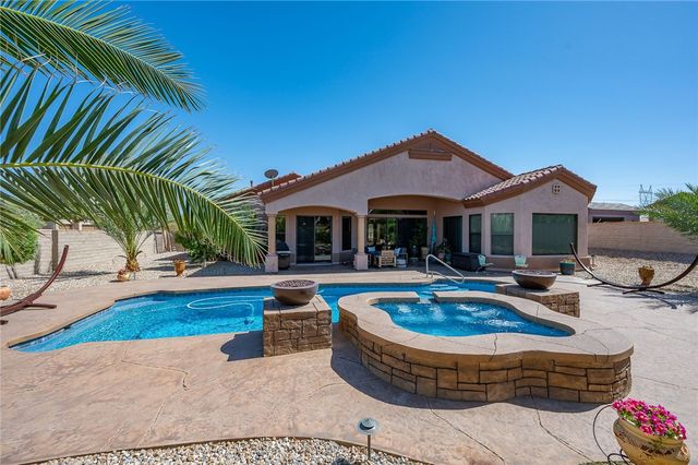 2746 Sidewheel Drive, Bullhead City, AZ 86429