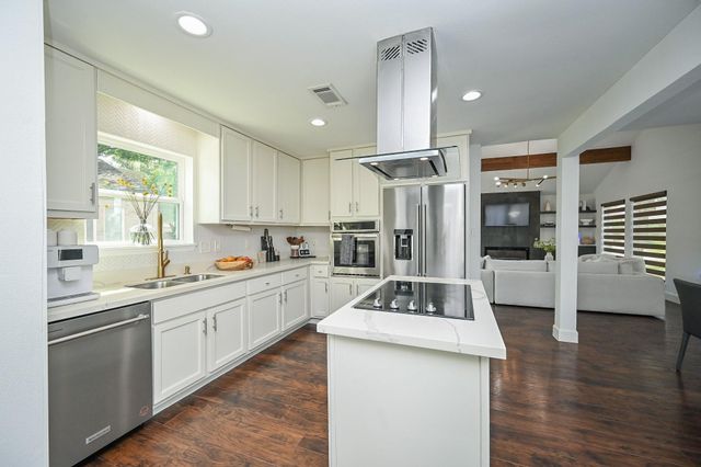 4627 Turf Valley Drive, Houston, TX 77084