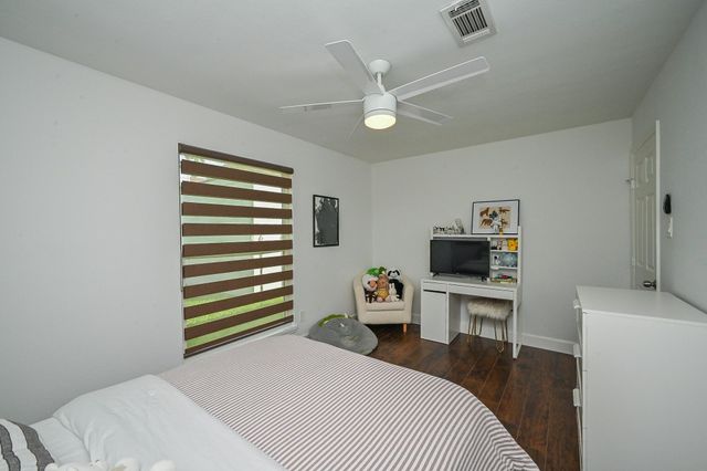 4627 Turf Valley Drive, Houston, TX 77084