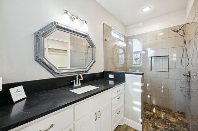 3404 Zanzibar Court, Granbury, TX 76048