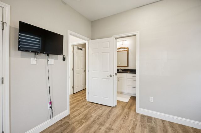 3404 Zanzibar Court, Granbury, TX 76048