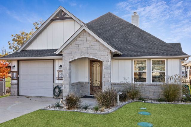 3404 Zanzibar Court, Granbury, TX 76048