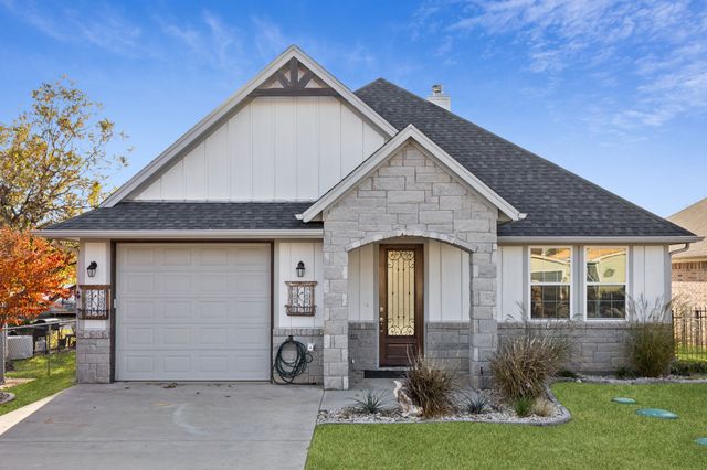 3404 Zanzibar Court, Granbury, TX 76048