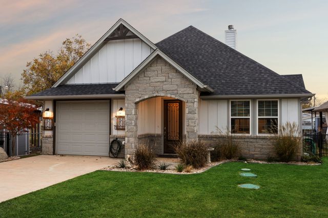 3404 Zanzibar Court, Granbury, TX 76048