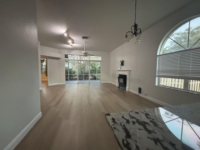 5049 Encinitas Drive, Delray Beach, FL 33484