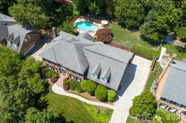 708 Barington Place, Matthews, NC 28105
